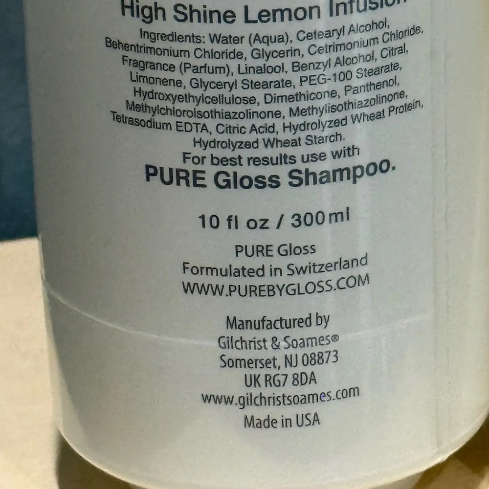 PURE Shampoo & Conditioner Set One set per purchase‎